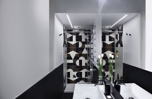 Mergellina Bed & Breakfast | Discover Le stanze del Barone: Family-Friendly Comfort