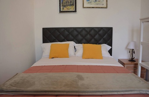 Gravina in Puglia Bed & Breakfast | Comfortable Stays at Le Stanze del Console with Breakfast