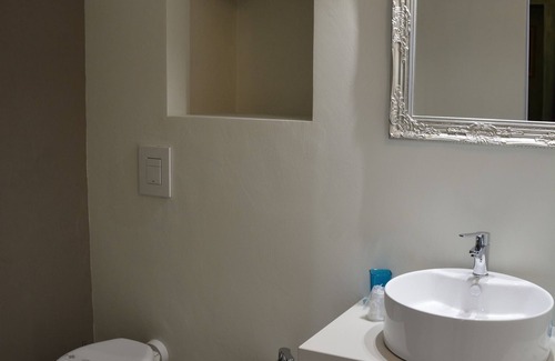 Gravina in Puglia Bed & Breakfast | Comfortable Stays at Le Stanze del Console with Breakfast