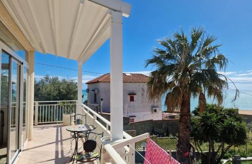Palma di Montechiaro Villa | Relax at Le stanze di Angelica with Oceanfront Views