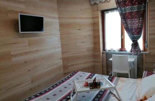 Panice Soprana Apartment | Kid-Friendly Retreat at Le Stelle 1400 - Cabanaira Condominio