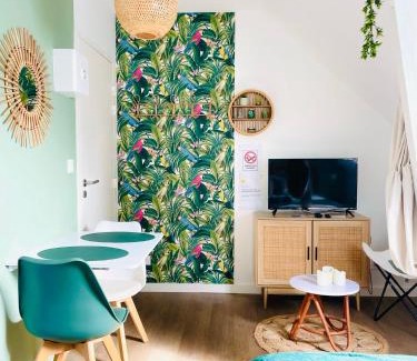 Bruz Apartment | Family-Friendly Retreat at Le studio d'Angèle KIMI