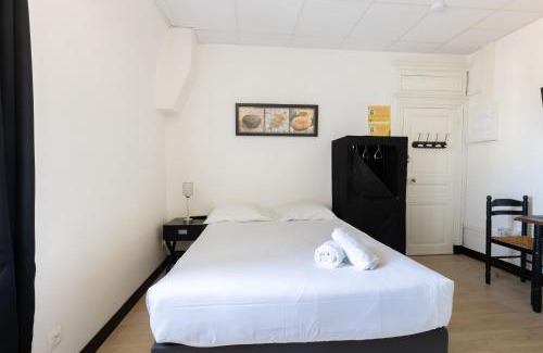 Seigy Apartment | Pet-Friendly Retreat at Le Studio d'Isa - Great for Families