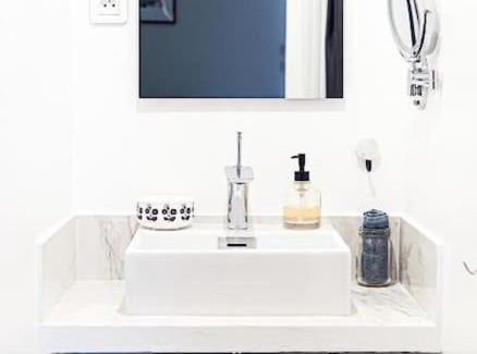Antony Apartment | Highly Rated Le Studio de la Rue Mounié Awaits You