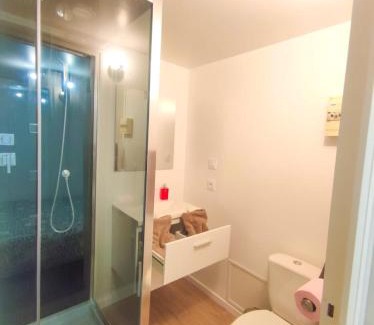 Montaubert - Rille - Saint-Sulpice Apartment | Budget-Friendly Stay at Le Studio du Château