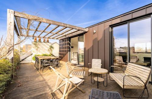 Coulmiers-Jardin des Plantes Apartment | Modern Loft with Rooftop and Outstanding Guest Rating 9.2