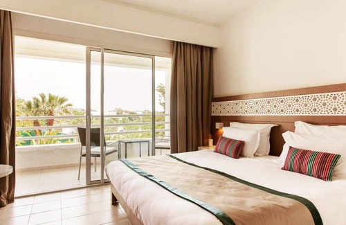 Mrezga Hotel | Relax at Le Sultan: A 4-Star Haven with Pool & Spa