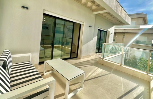 Jardins De Carthage Apartment | Modern Apartment in Central Jardins de Carthage