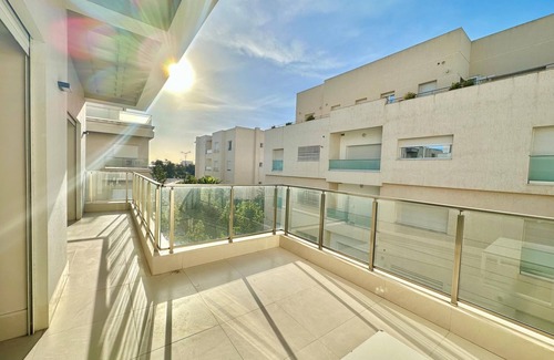 Jardins De Carthage Apartment | Modern Apartment in Central Jardins de Carthage