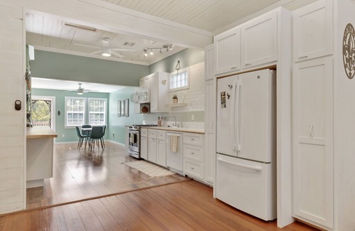Lottie Cottage | Pet-Friendly Retreat at Le T'fer on Bayou Fuselier