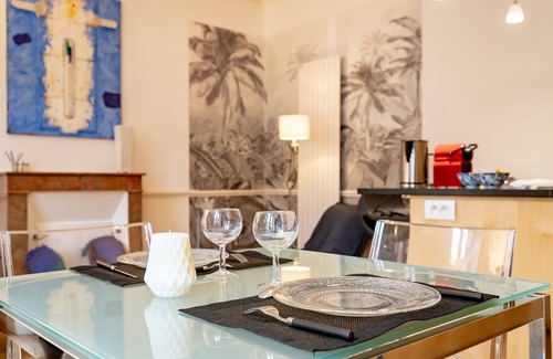 Talensac-Pont Morand Apartment | Discover Le Talensac: Steps from Marché de Talensac