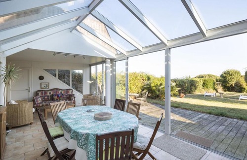 Saint-Coulomb House | Discover Comfort at Le Tannée - A 4-Star Pet-Friendly Haven