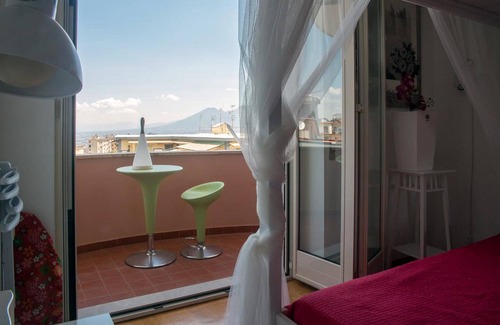 Materdei House | Discover Le Terrazze del Sole: Family-Friendly Retreat
