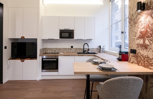Griffon - Royale Apartment | Discover Le Terrazzo: Guest Rated 10/10 with Family Amenities