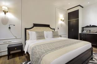 Vientiane Hotel | Discover Le Thatluang D'oR Boutique Hotel with Pool & Spa