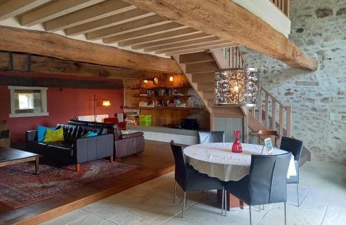 Millay House | Discover Le Theureau Gîte: Oceanfront Family Retreat