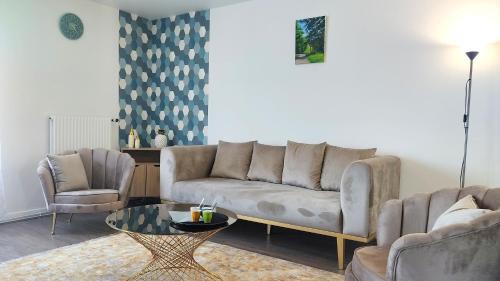 Thourotte Apartment | Discover Le Thourottois: Central Location & Free Wifi