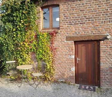 Wanze House | Le Ti'nid: Perfect Getaway for Couples with Ocean Views