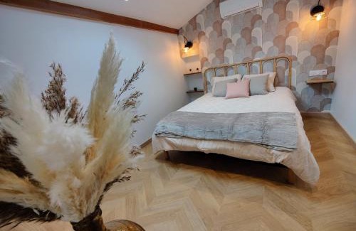 Roannais Agglomeration House | Relax at Le Tilleul et Spa: Pet-Friendly Retreat Awaits