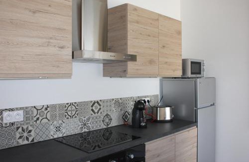 Maraussan Apartment | Exceptional Stay at Le Tire Bouchon: Family & Pet Friendly