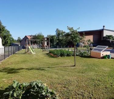 Dimbsthal House | Discover LE TOMIGITE: Family-Friendly Retreat with Top Ratings