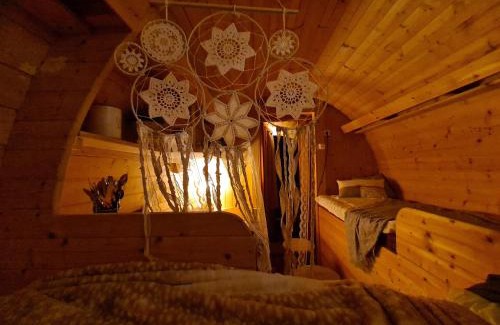 Buhl-Lorraine Bed & Breakfast | Discover Le Tonneau Insolite: Spa Retreat with Hot Tub