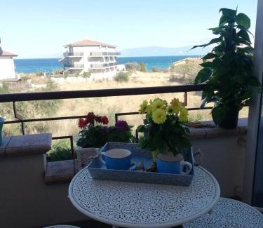 Localita Piana di Vadi Apartment | Experience Oceanfront Bliss at Le Torrette di Anna