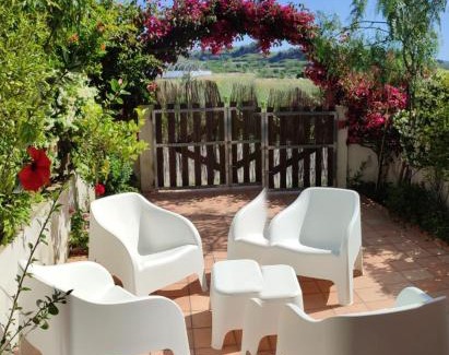 Localita Piana di Vadi Apartment | Experience Oceanfront Bliss at Le Torrette di Anna