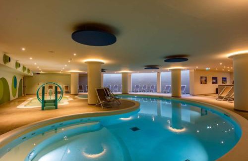 Albisano Hotel | Family-Friendly Escape at Le Torri Del Garda Resort 9/10