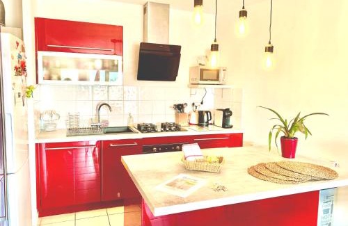 Ciboure Apartment | Explore Le tout à pied! with Ocean View & Pet Friendly Stay