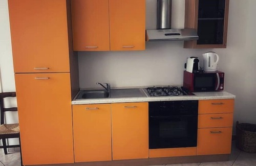 Asti Apartment | Discover Le Tre Cà: Family-Friendly Stay with Breakfast