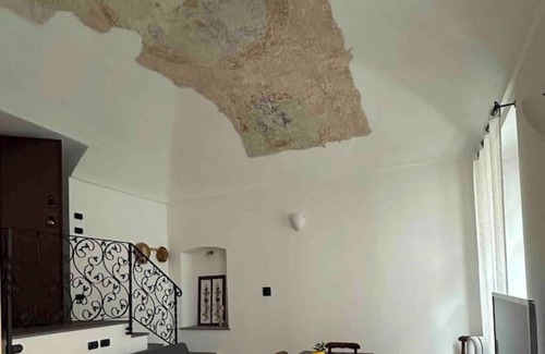Asti Apartment | Discover Le Tre Cà: Family-Friendly Stay with Breakfast
