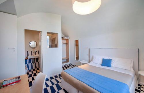 Atrani House | Experience Le Tre Sirene: Oceanfront Retreat with Hot Tub