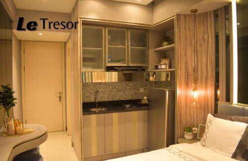 Surabaya Apartment | Inviting Le Tresor Benson Apartment with Ocean View & Pool