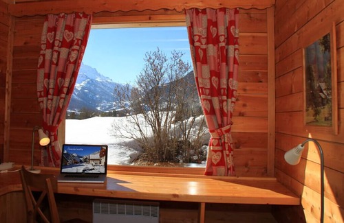 Nevache Ski Chalet | Pet-Friendly Retreat at Le Troll Hameau des Chazals