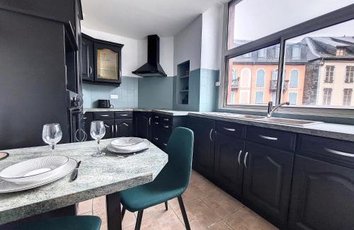 Bagneres-de-Bigorre Apartment | Discover Le Twenties: Family-Friendly Stay with Netflix