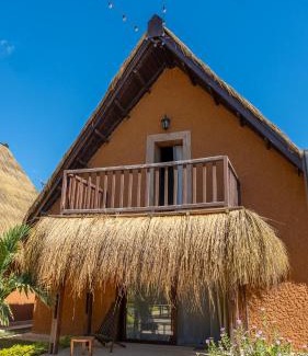 Toliara Hotel | Relax at LE VAHINÉ Eco-RESORT with Pool & Family Amenities