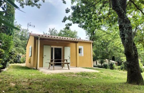 Valaurie House | Discover Le Val d'Ô: Poolside Retreat in Drôme Provençale