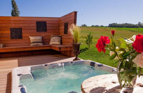 Sainte-Colombe-de-Duras Bed & Breakfast | Le Vallon De Guerry