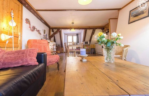 Saint-Francois-de-Sales House | Pet-Friendly Getaway at Le Vannier, Saint Francois de Sales