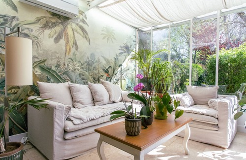 Grimaud Hotel | Discover Le Verger Maelvi: 4-Star Retreat with Pool & Dining