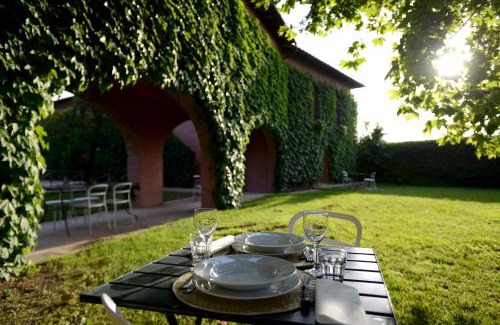 Montorsaio House | Discover Le Versegge Resort: 4-Star Getaway with Pool & Hot Tub