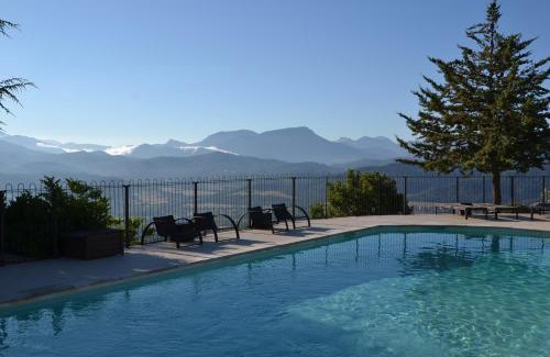 Aiglun House | Oceanfront Bliss at Le Vieil Aiglun - 10/10 Guest Rated