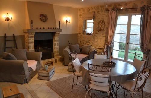 Aiglun House | Oceanfront Bliss at Le Vieil Aiglun - 10/10 Guest Rated