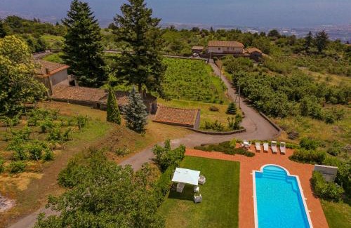 Mascali Villa | Inviting Le Vignoble Maison: Oceanfront Family Retreat