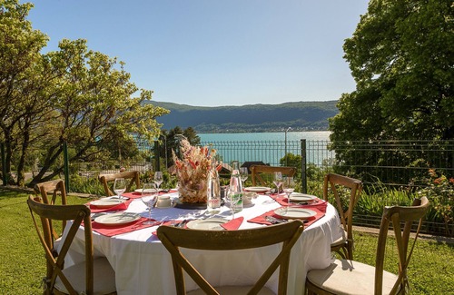 Veyrier-du-Lac Villa | Le Vignoble du Lac, Domaine avec vue 21p.