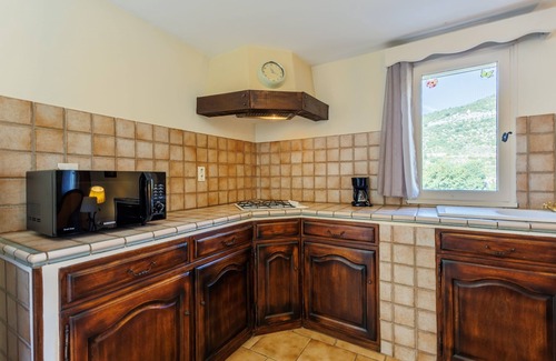 Monieux House | Le Viguier - Maison avec terrasse, vue montagne