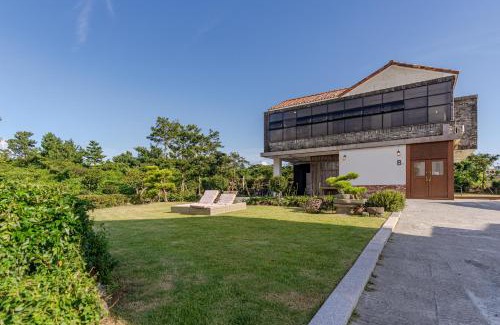 Aewol House | Oceanfront Retreat at Le Village Aewol B#2 - 4 Star Stay
