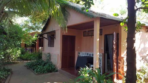 Antsiranana Hotel | Pet-Friendly Le Village Diego with Oceanfront Pool & Dining