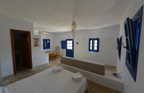 Lipsoi Villa | Top-Rated Le Villette: Family and Pet-Friendly Retreat